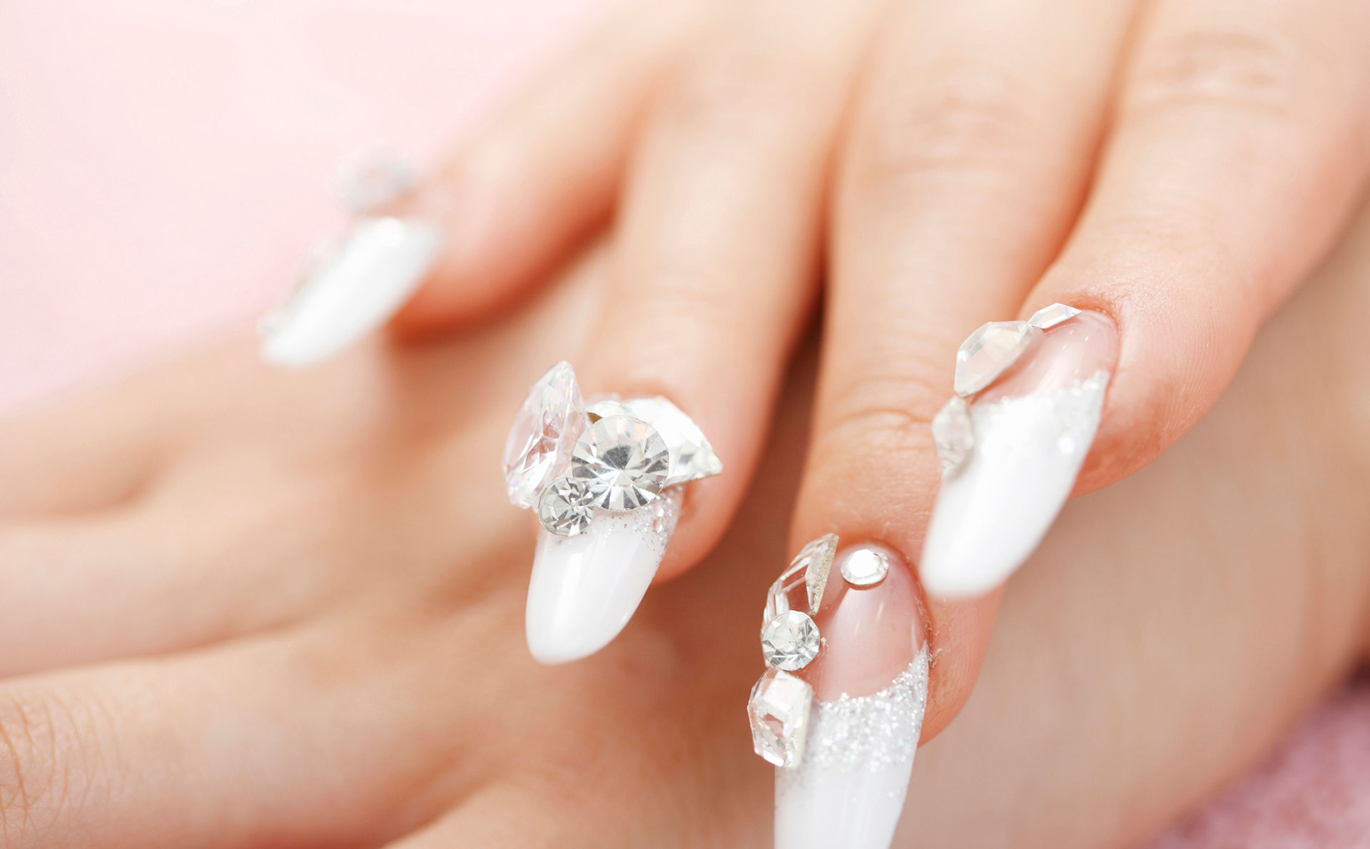 福岡市のネイルサロンへお任せください