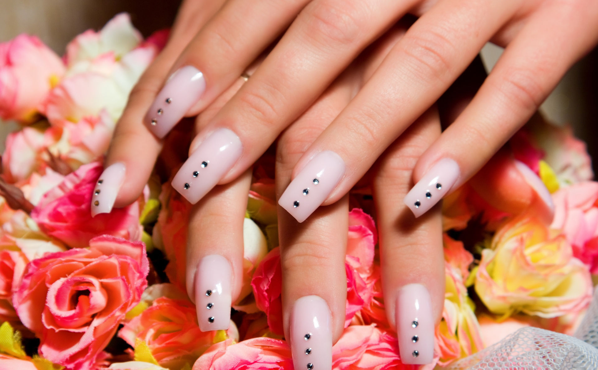 福岡市のネイルサロンへお任せください